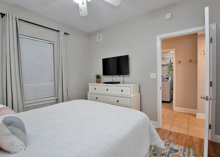 Crystal Tower 1204 By Youngs Suncoast *